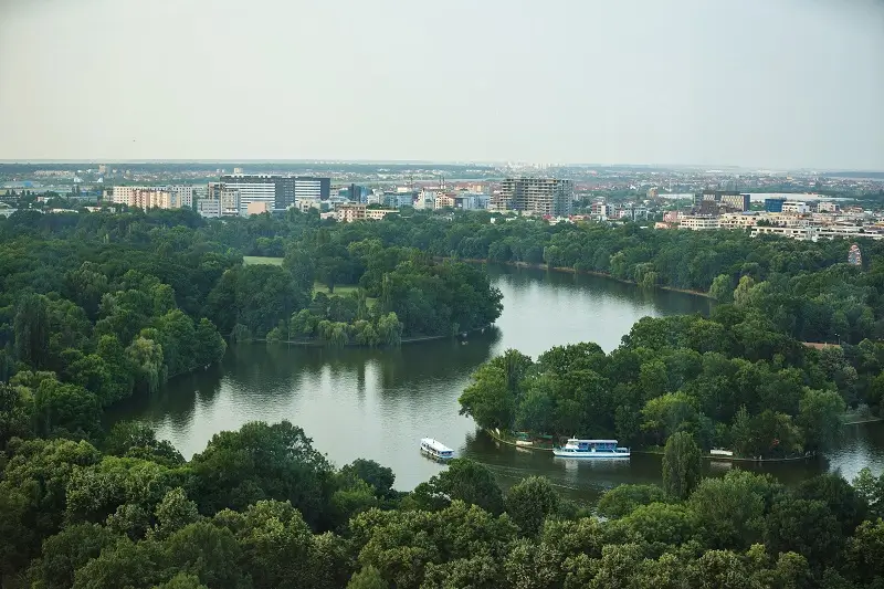 Relax in Herastrau Park