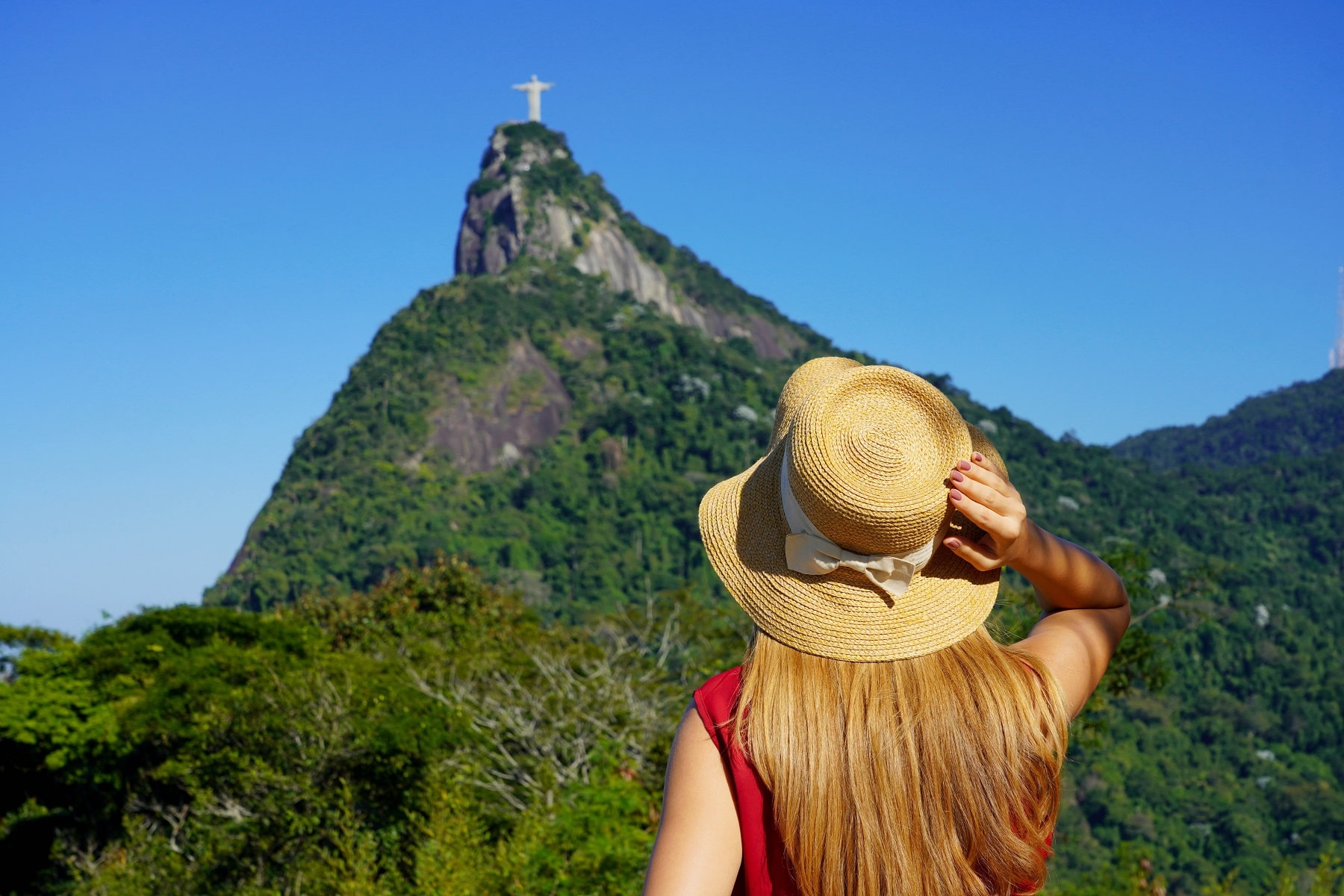 Marvel at the Iconic Landmarks of Rio de Janeiro