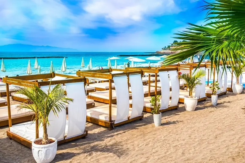 CHILL-OUT OR UP THE TEMPO ON COSTA ADEJE!